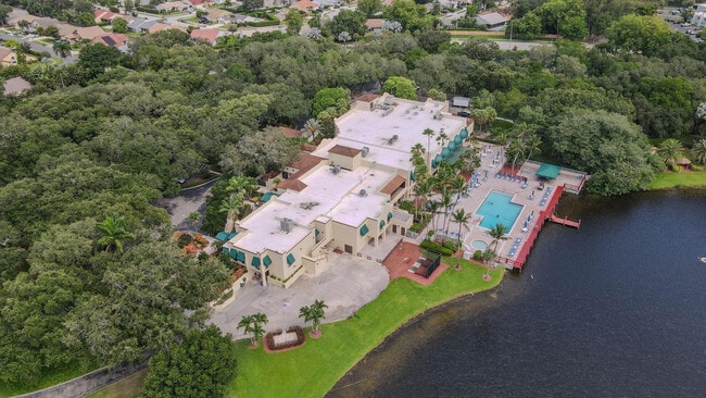 Building Photo - 9481 Evergreen Pl