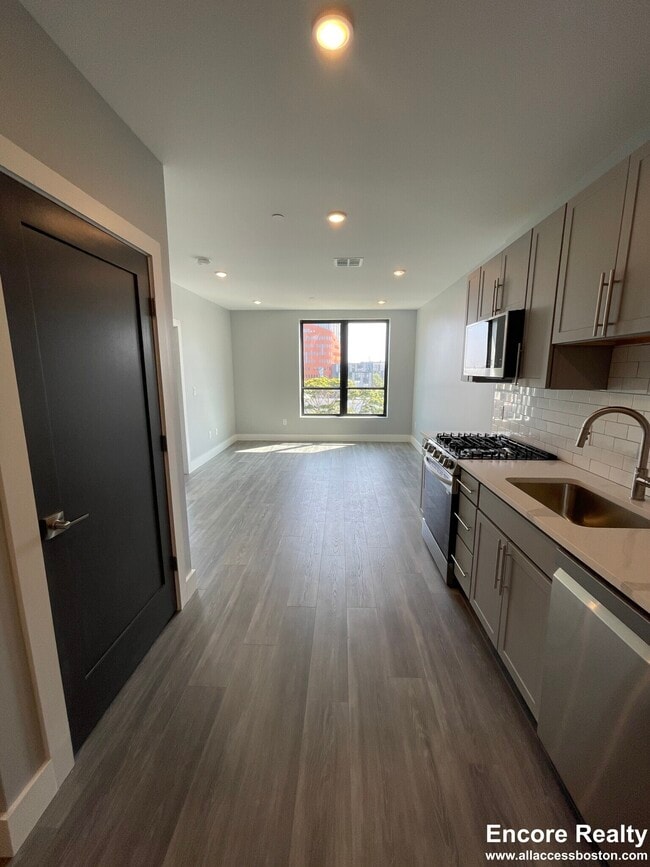 Building Photo - 365 Western Ave