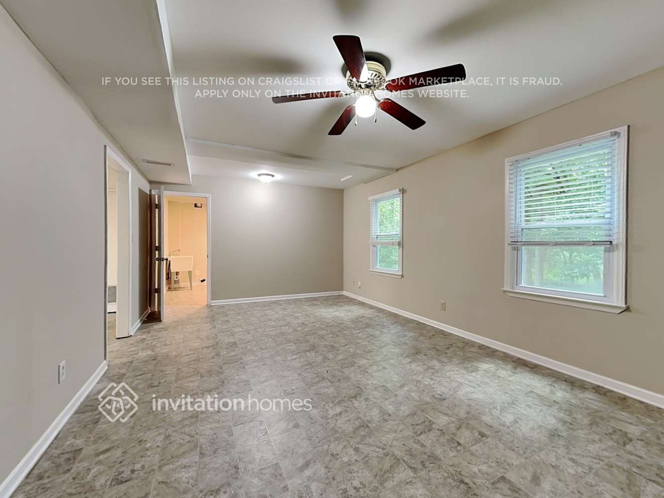 Building Photo - 6926 Wolf Run Dr
