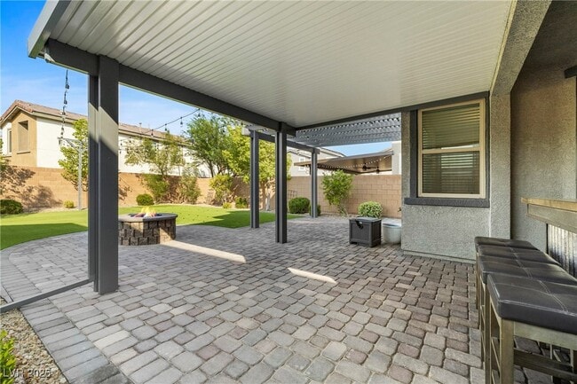 Building Photo - 900 Bluebell Brook St