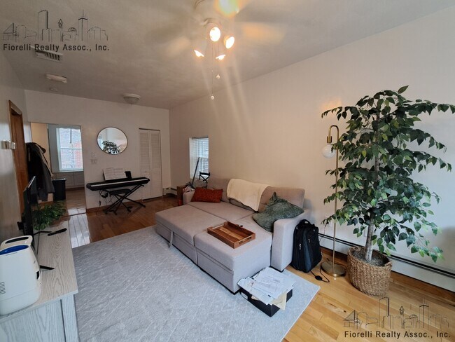 Building Photo - 95 N Margin St