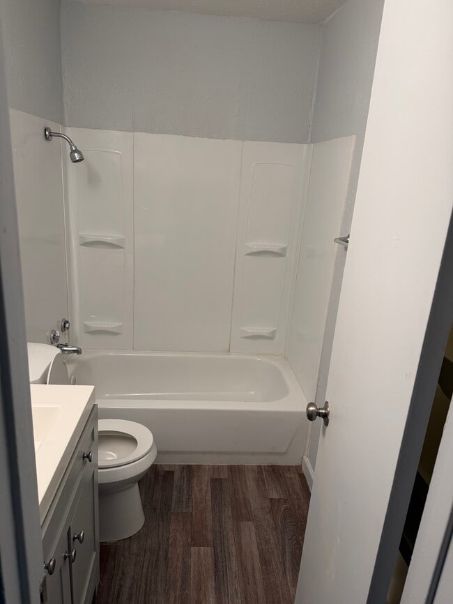 Building Photo - Pine Street Terrace