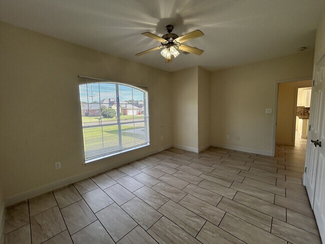 Building Photo - 23983 Terrace Ave