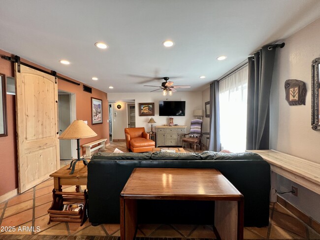Building Photo - 37801 N Cave Creek Rd