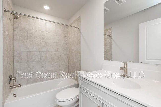 Building Photo - 2273 Marcy Dr