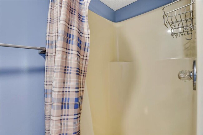 Building Photo - 4684 Ben Hill Dr