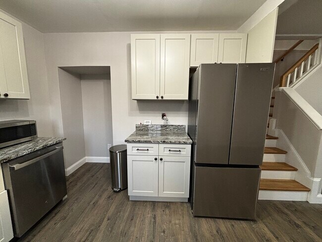 Building Photo - 546 Nantasket Ave