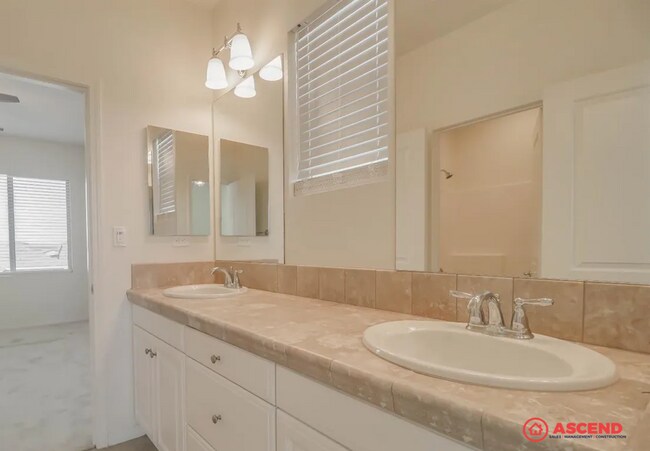 Building Photo - Stunning 4BR/3.5BA Home – 2,300 SqFt | Gated Community w/ Pool, Gym & Clubhouse | Gardener Included!