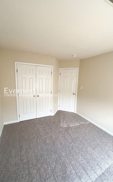 Building Photo - 13422 Burrough Farm Dr