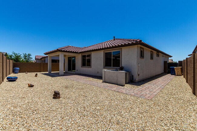 Building Photo - 20396 W Brittlewood Ave