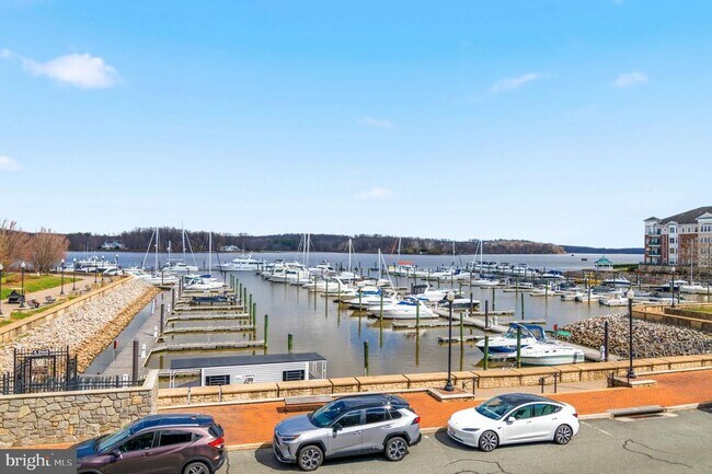 Building Photo - 612 Marina Landing Ln