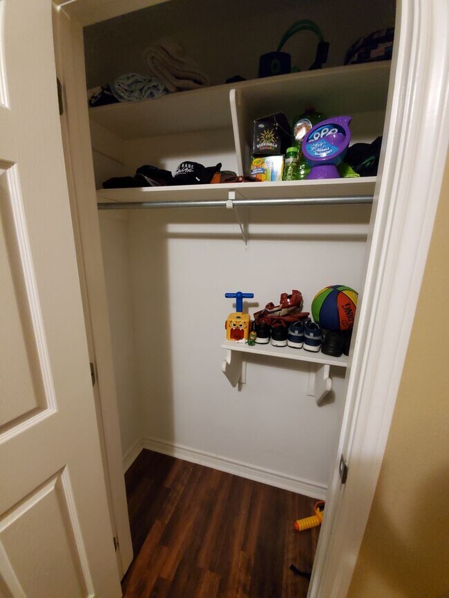 Building Photo - College Station -3 bedroom/2 bath - Fenced in back yard and House is in an EXCELLENT LOCATION