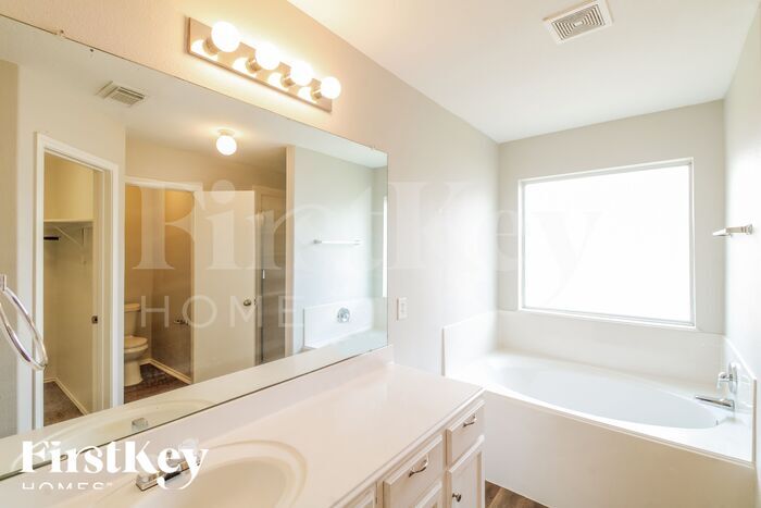 Building Photo - 3519 Apache Meadows Drive
