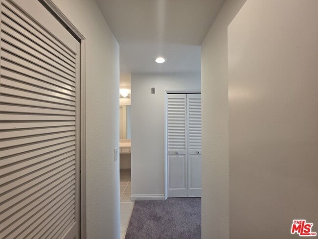 Building Photo - 8505 Gulana Ave