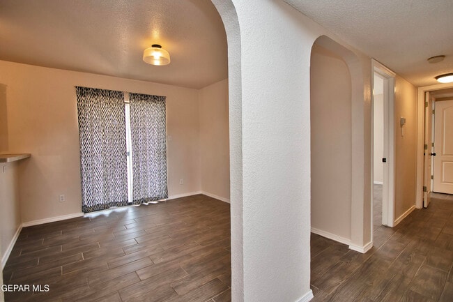 Building Photo - 11726 Stone Castle Dr