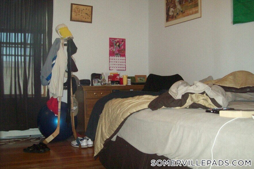 Building Photo - 335 Beacon St