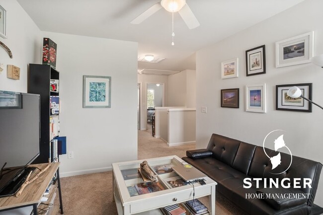 Building Photo - 19 Seneca Wy