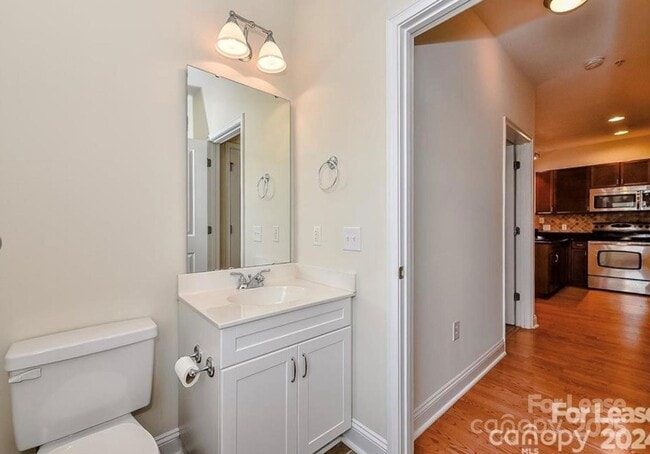 Building Photo - 1308 Kenilworth Ave