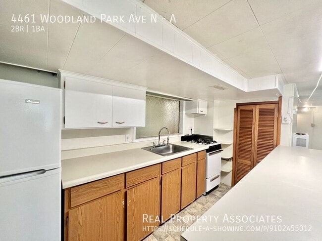 Building Photo - 4461 Woodland Park Ave N