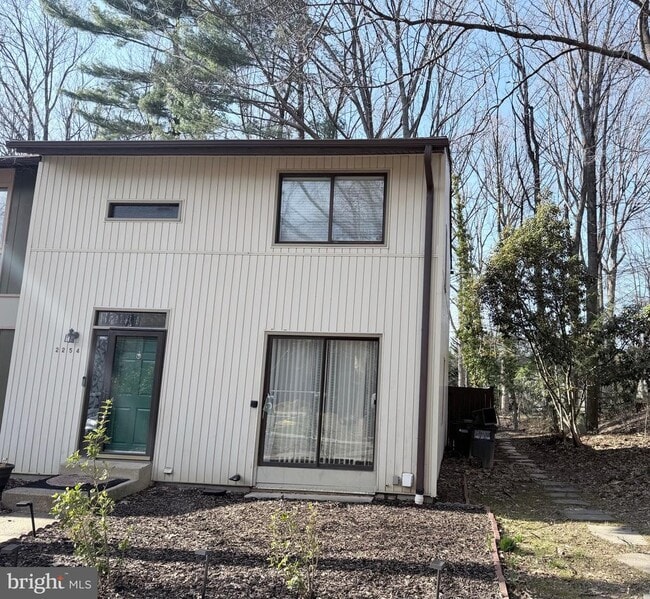 Building Photo - 2254 Covent Gardens Ct