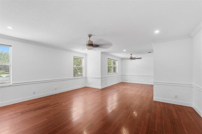 Building Photo - 13702 NW 10th Ct