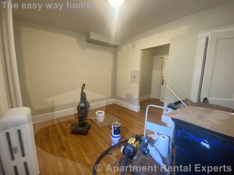 Building Photo - 156-158 Summer St Unit #108