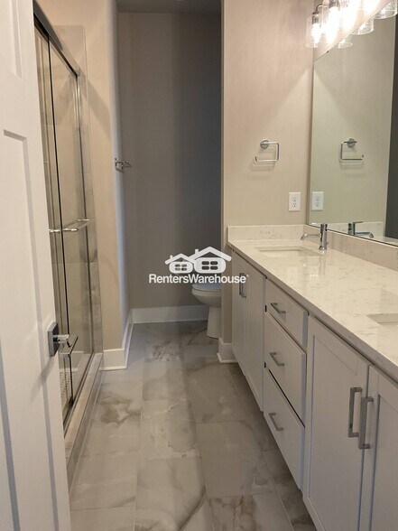 Building Photo - 1319 Millpark Ln