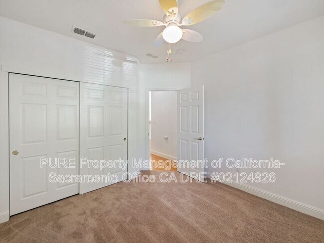 Building Photo - 1732 Bamboo St