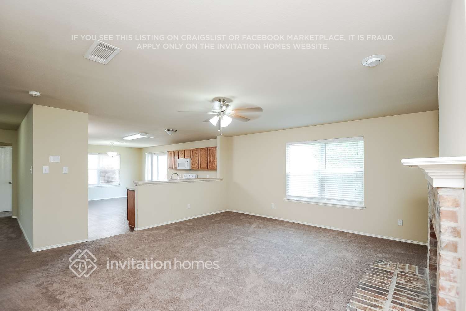 Building Photo - 5028 Raymond Dr