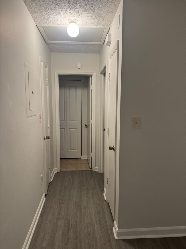 Building Photo - Welcome home!