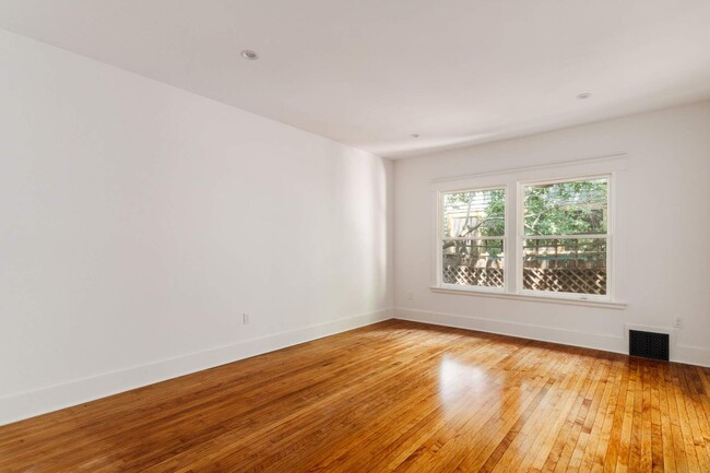 Building Photo - 2170 W 24th St