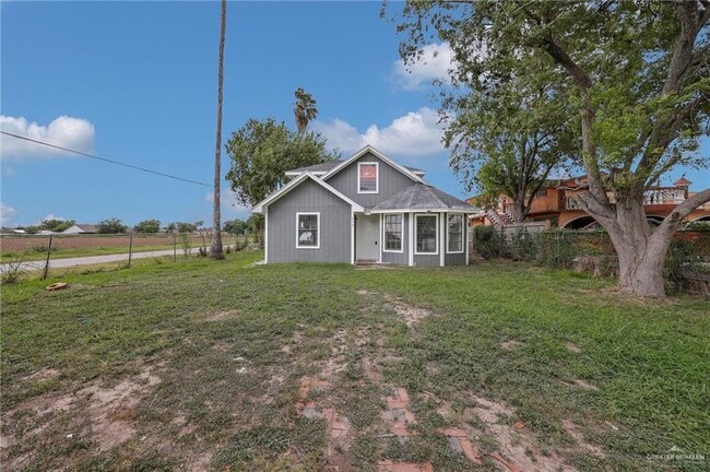 Building Photo - 810 Catarina St