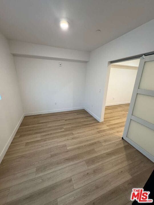 Building Photo - 1039 E 28th St