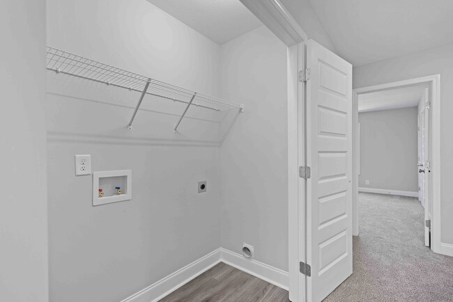 Building Photo - 15 Highland Blf Wy