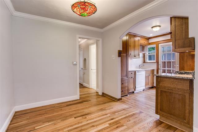 Building Photo - 5928 Penrose Ave