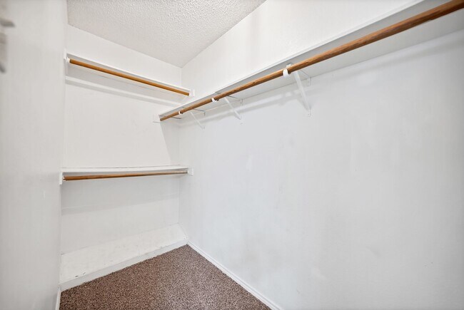 Building Photo - 4308 Elliott Oaks Dr