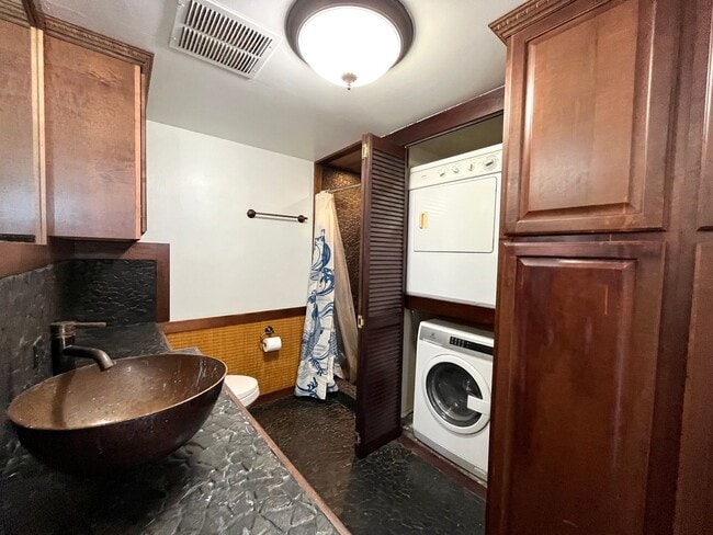 Building Photo - 431 Nahua St
