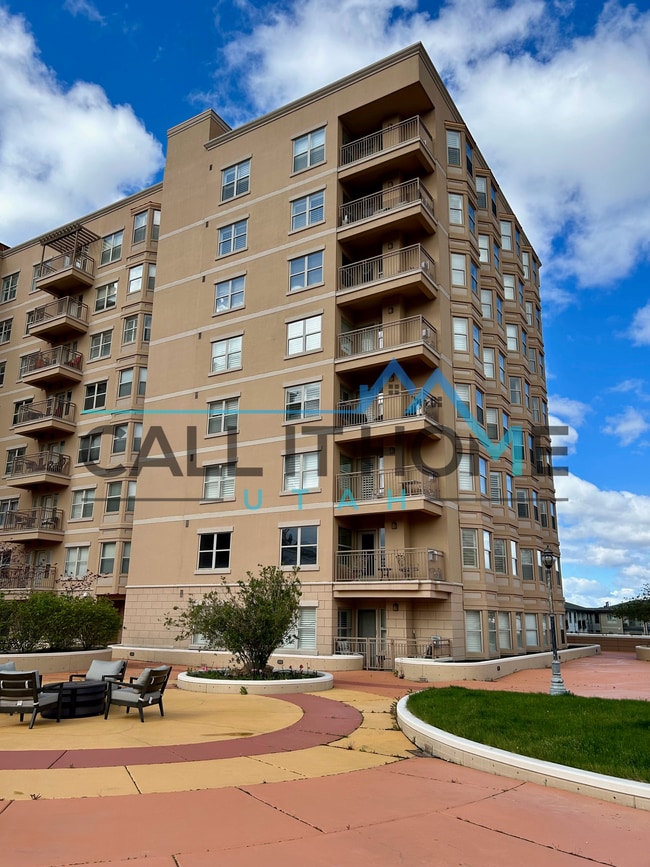 Building Photo - 5 S 500 W