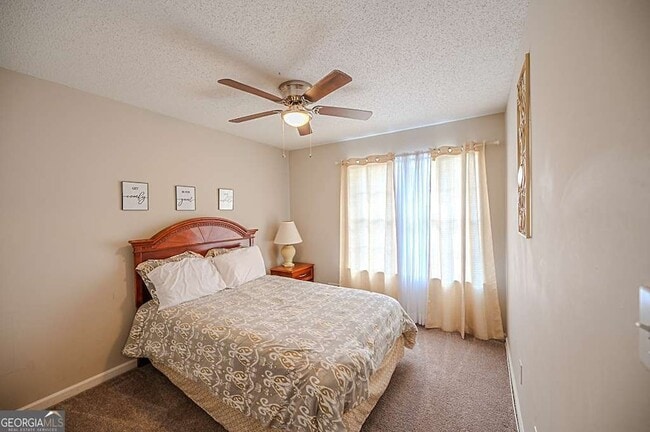 Building Photo - 5393 Kirk Dr