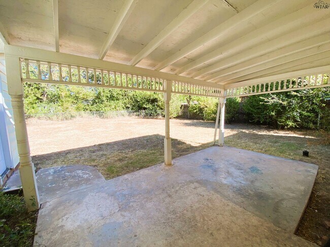 Building Photo - 309 Rockwood Dr