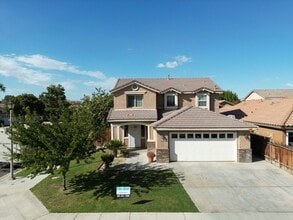 Building Photo - Charming 4-Bedroom, 3-Bathroom Home in Silver Creek