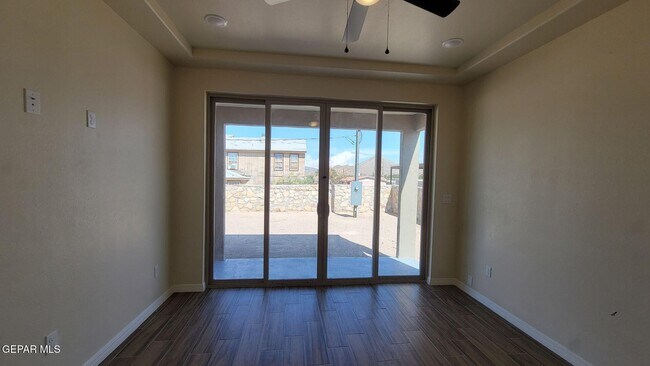 Building Photo - 125 Loma Vista Dr