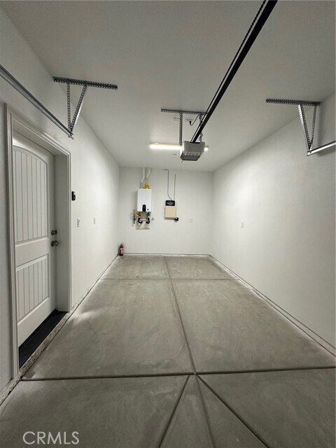 Building Photo - 16437 Juniper St
