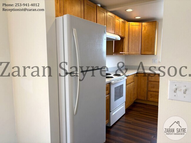 Building Photo - 1114 E 29th St
