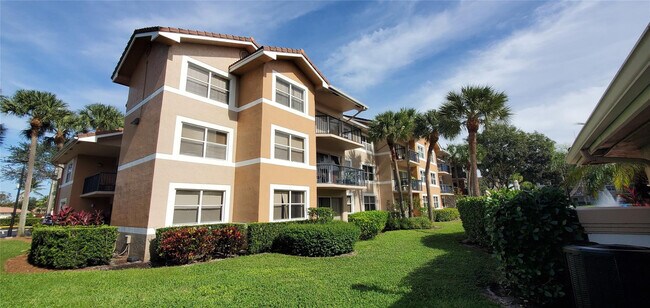 Building Photo - 8781 Wiles Rd