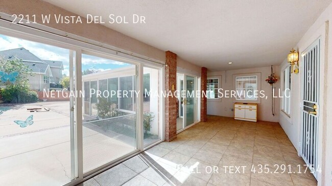 Building Photo - 2211 W Vista Del Sol Dr