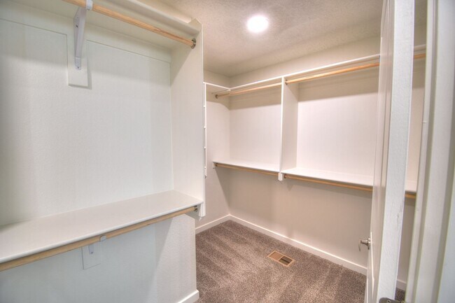 Building Photo - NEW CONSTRUCTION IN THE FAR NE HEIGHTS!!!!!