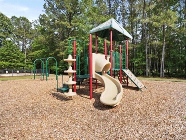 Building Photo - 303 Morgan Pines Dr