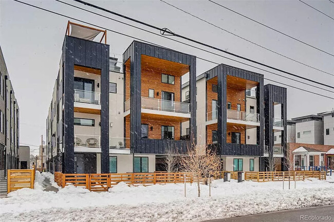 Building Photo - 1724 Irving St