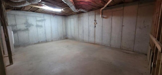 Building Photo - 15 Spring Branch Dr